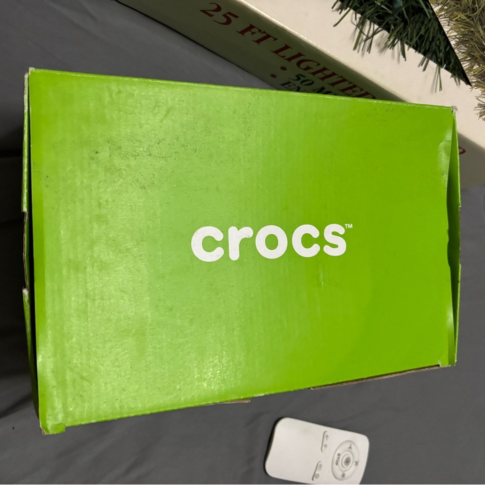 CROCS Vibrant Green Shoe Box